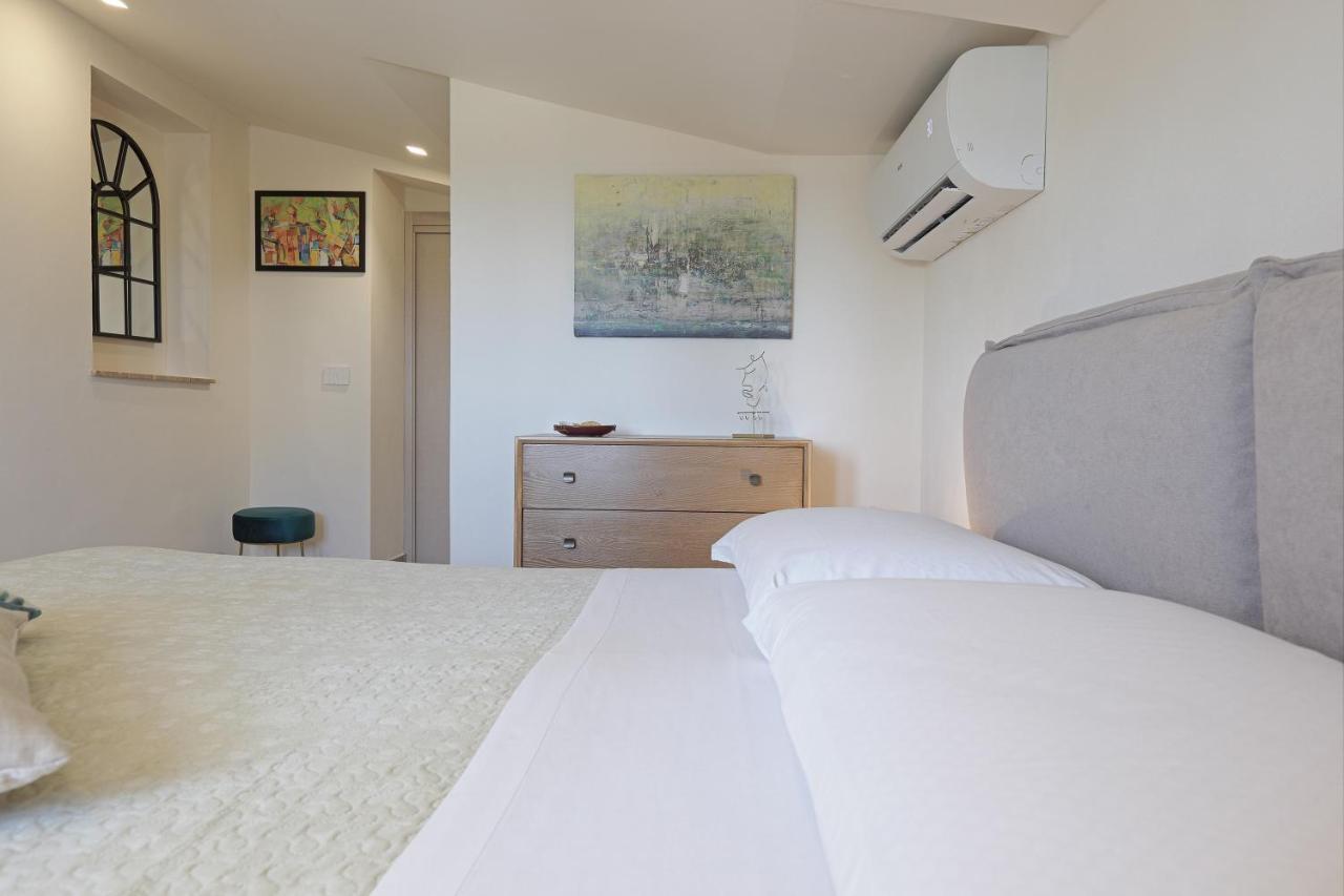 Mareli Suites Сан-Леоне Екстер'єр фото